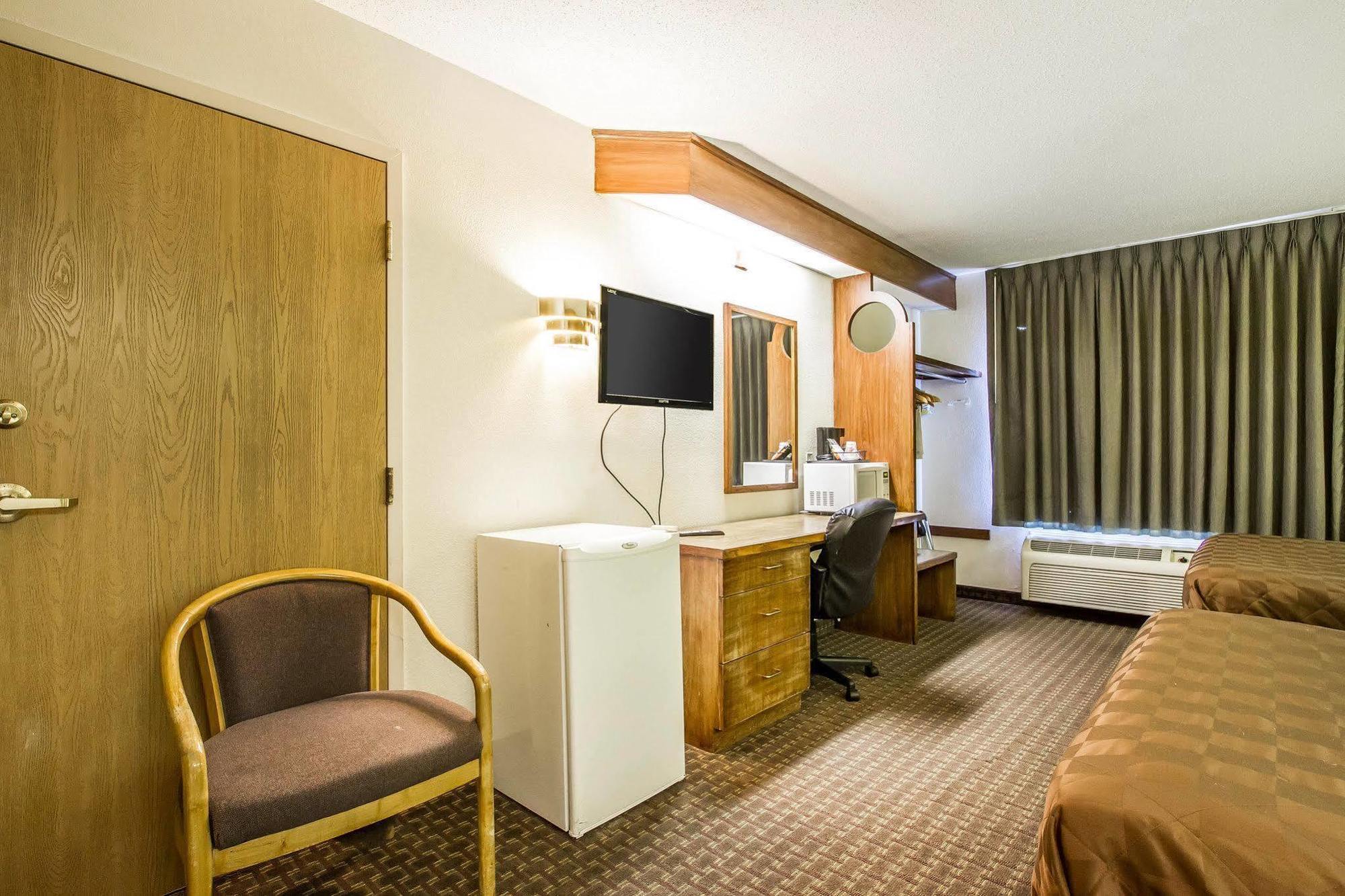 Rodeway Inn เมมฟิส ภายนอก รูปภาพ
